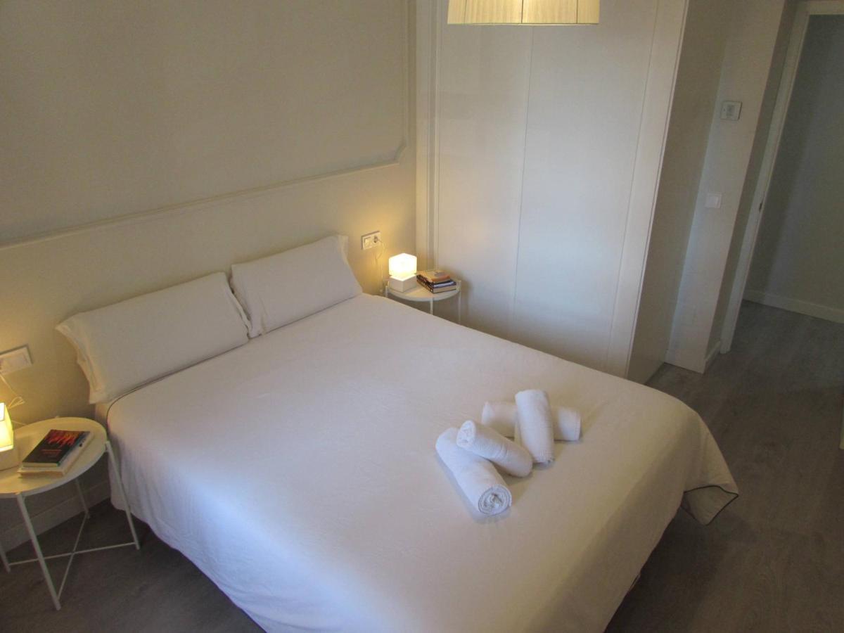 Apartamento A 50 Metros De La Playa Malagueta Con Vistas Al Mar マラガ エクステリア 写真